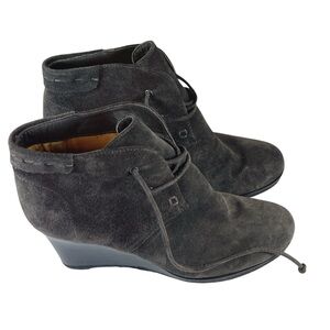 Via Spiga Ankle Boot Wedge Size 8.5 Gray Suede Boho Dark Academia Lace U…